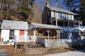 3076 W Clearview Dr, Glen Rock, PA 17327