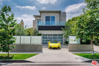 721 N Vista St, Los Angeles, CA 90046