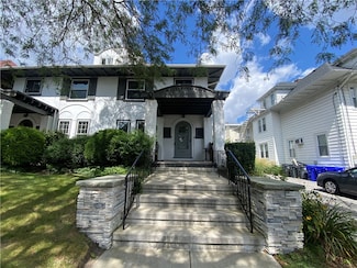 404 Lloyd Ave Unit 408, Providence, RI 02906