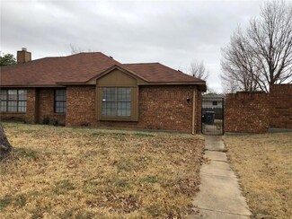 10348 Oak Branch Ln, Dallas, TX 75227