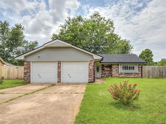 1514 Briar Meadow Rd, Norman, OK 73071