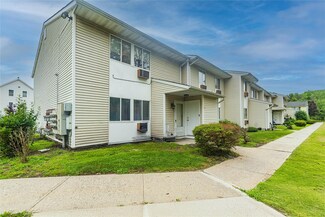 312 Ruth Ct, Middletown, NY 10940