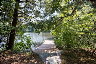 6 Pine Ln, Johnston, RI 02919