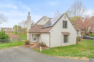 1096 Amber Ridge Rd, Charlottesville, VA 22901