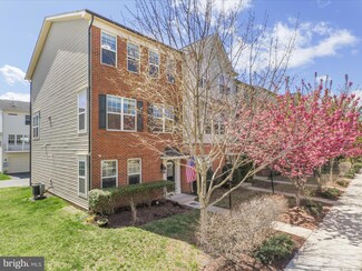 43965 Eastgate View Dr, Chantilly, VA 20152