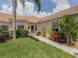 587 Back Nine Dr, Venice, FL 34285
