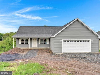 864 Wynonah Dr, Auburn, PA 17922