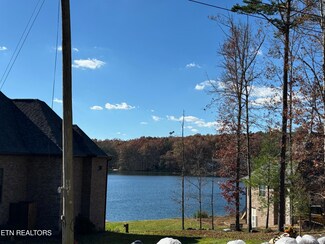 246 Malvern Rd, Crossville, TN 38558