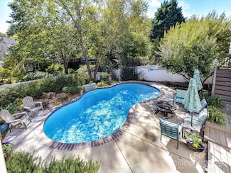 238 Fairview Ln, Davidson, NC 28036