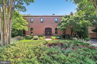 3233 Ellicott St NW, Washington, DC 20008