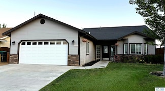 1110 Overlook Dr, Susanville, CA 96130
