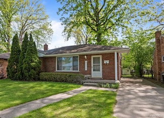 21710 Whitmore St, Oak Park, MI 48237