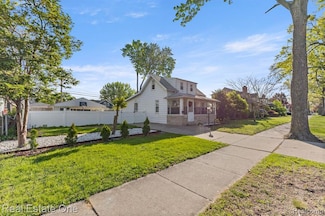21047 Outer Dr, Dearborn, MI 48124