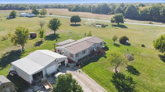 15318 Audrain Road 908, Centralia, MO 65240