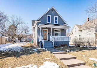 711 E 8th St, Duluth, MN 55805