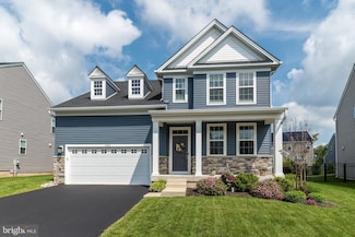 2038 Morgan Creek Dr, Quakertown, PA 18951