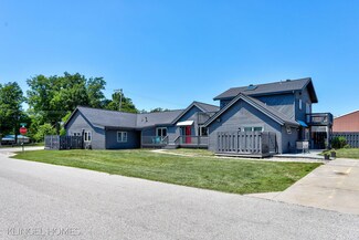 68 S 3rd Ave, Fruitport Charter Township, MI 49415