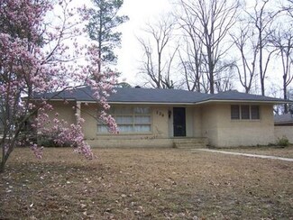 129 Neel St, El Dorado, AR 71730