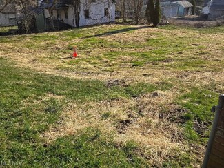 841 38th St, Bellaire, OH 43906