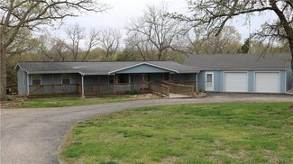 27428 E Turkey Creek Rd, Wellsville, KS 66092