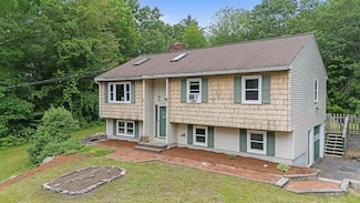 23 Winter St, Goffstown, NH 03045