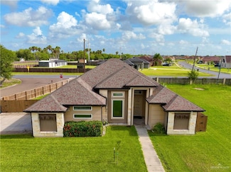 201 White Oak Dr, Los Fresnos, TX 78566