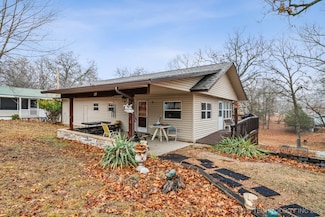 2219 Hart Cove Dr, Grove, OK 74344