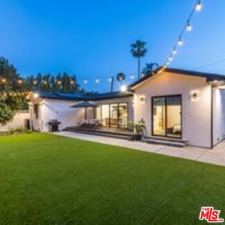 22747 Erwin St, Woodland Hills, CA 91367