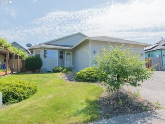 3204 SE 27th St, Gresham, OR 97080