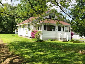 60 Franklin St, Dalton, MA 01226