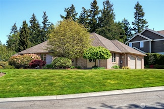 2318 Hickory Dr, Anacortes, WA 98221