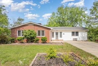 830 Cabaniss Dr, Shelby, NC 28150