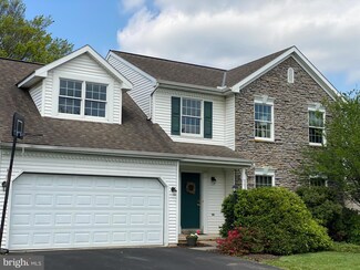 430 Oak Ln, Palmyra, PA 17078