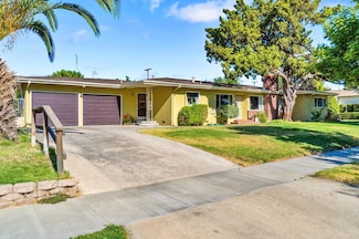 1825 19th Ave, Kingsburg, CA 93631