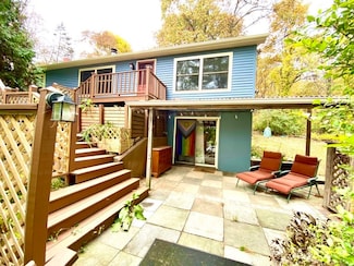 591 Northampton St, Holyoke, MA 01040