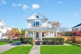 223 Cedar Ave, Patchogue, NY 11772