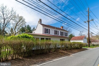 81 Lewisville Rd, Lawrence Township, NJ 08648