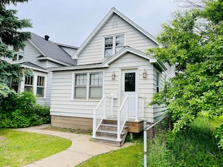 223 4th St N, Virginia, MN 55792