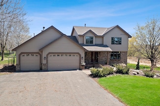 9591 Foxford Rd, Chanhassen, MN 55317