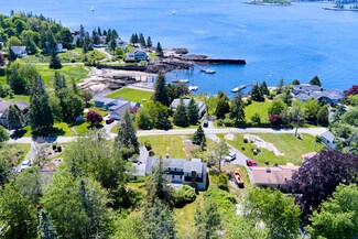 23 Factory Cove Rd, Boothbay Harbor, ME 04538