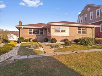 420 Wood St, California, PA 15419