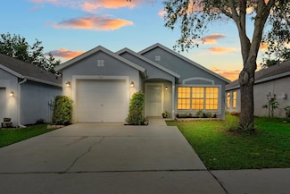 547 Summer Sails Dr, Valrico, FL 33594