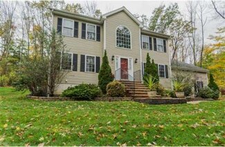 37 Bradley Ave, Haverhill, MA 01832