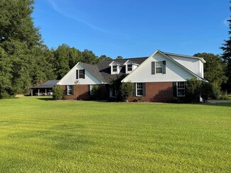 1117 Pointer Dr, Manning, SC 29102