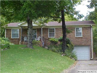 1825 Mountain Cir, Birmingham, AL 35217