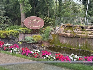 10 Palm Ct Unit 10, Selden, NY 11784
