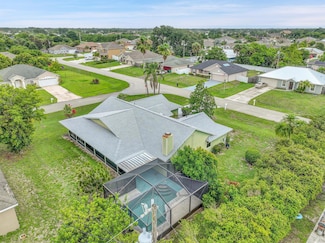 654 SW Kayak Ave, Port Saint Lucie, FL 34953