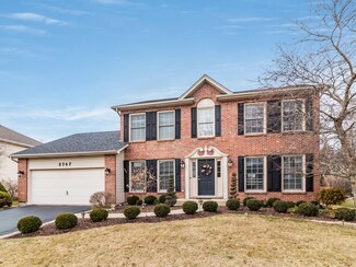 2747 Pennyroyal Cir, Naperville, IL 60564