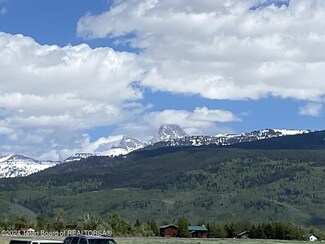 1085 Pawnee Rd, Driggs, ID 83422