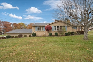 10 Driving St, Latrobe, PA 15650